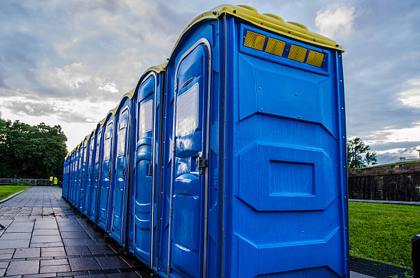 Best Affordable portable toilet rental  in Ravenswood, WV